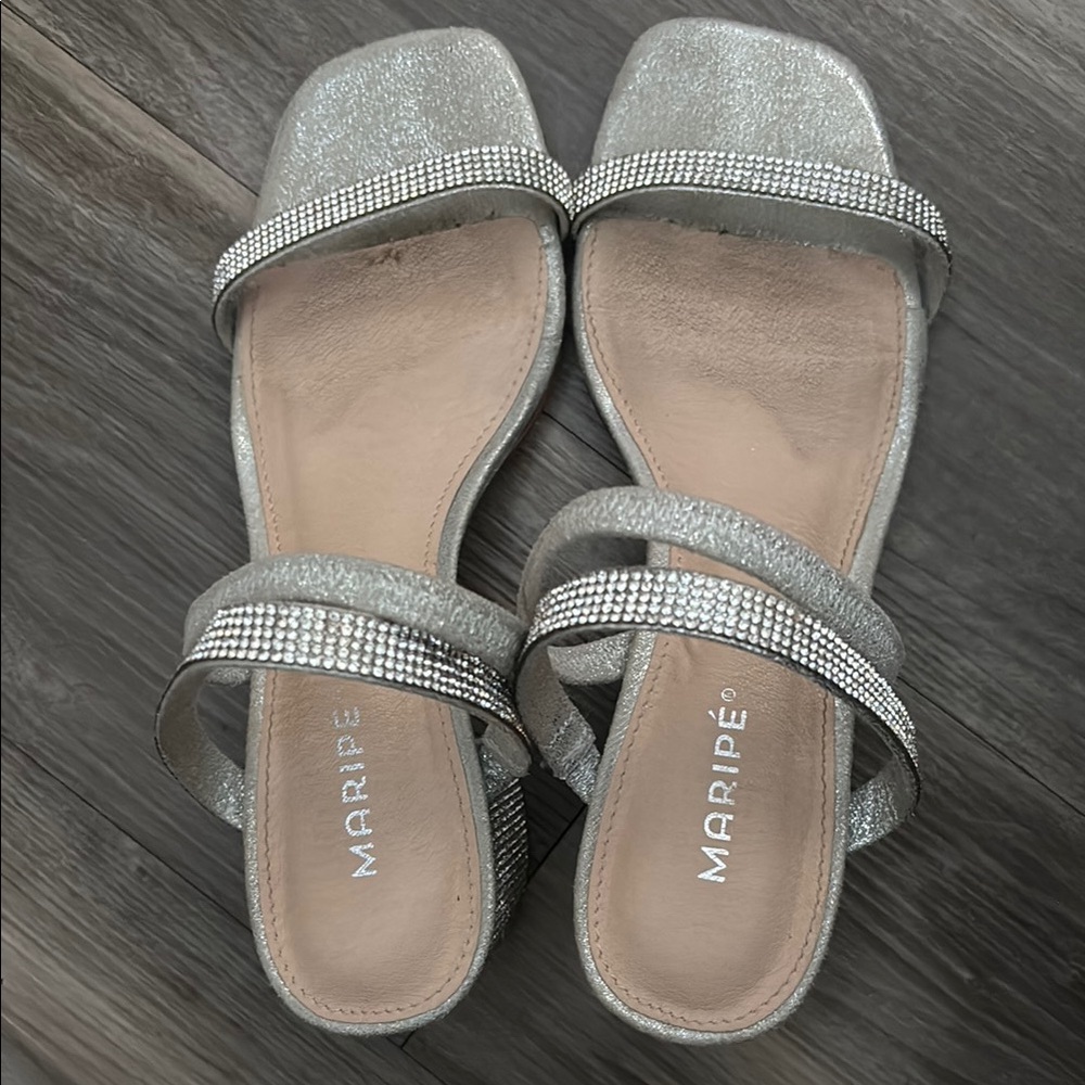 Maripe Silver Sandals with Sparkling Straps